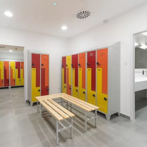 Öltözőpad 150 cm hosszúságú