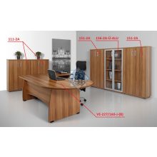 151-2A  Négy rendező magas kétajtós szekrény A/4 dossziékhoz igazodó polcosztással, állítható lábakkal